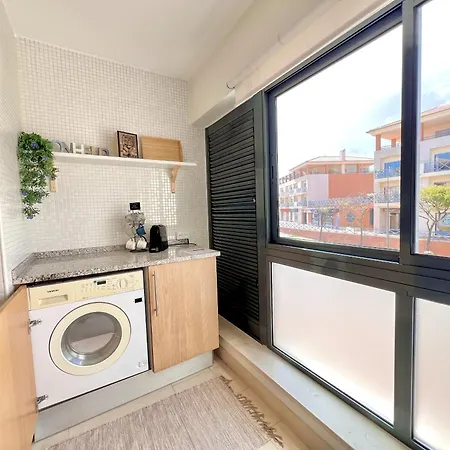 Modern 7 With Pool By Homing Apartmán