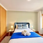 Modern 7 With Pool By Homing Albufeira