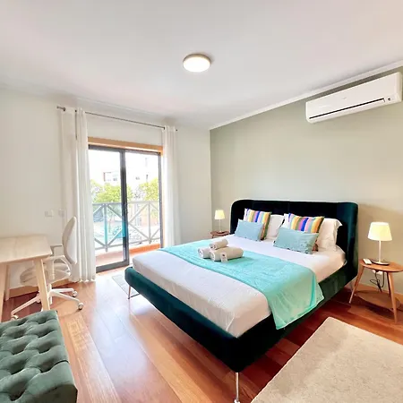 Apartment Modern 7 With Pool By Homing