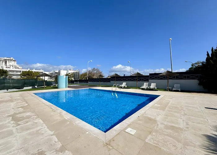 Modern 7 With Pool By Homing *